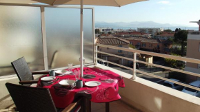  Award Winning Antibes Apartment  Антиб